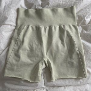 mint green gym shark shorts🍀🍀